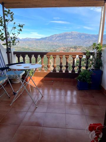 Casa De Pueblo en venta en Iznate de 96 m2 photo 0