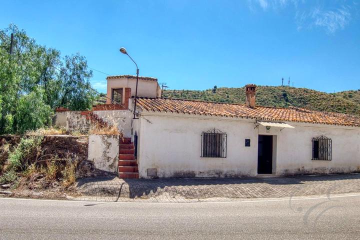 Casa - Chalet en venta en Viñuela de 81 m2 photo 0