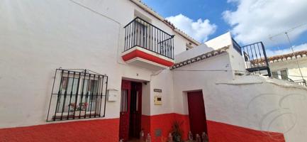 Casa De Pueblo en venta en Benamargosa de 149 m2 photo 0
