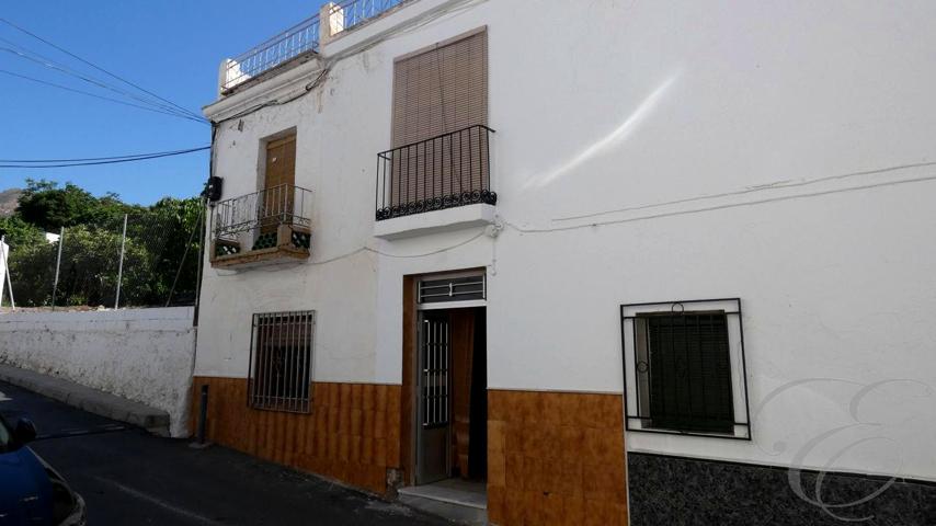 Casa De Pueblo en venta en Molvízar de 145 m2 photo 0