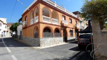 Casa De Pueblo en venta en Molvízar de 215 m2 photo 0