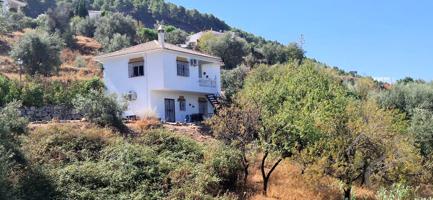 Casa - Chalet en venta en Alcaucín de 188 m2 photo 0
