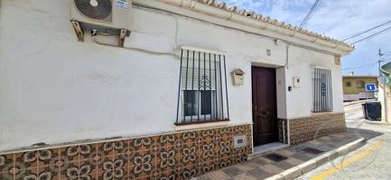 Casa De Pueblo en venta en Vélez-Málaga de 90 m2 photo 0