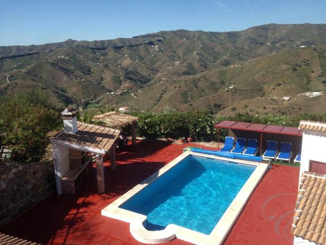 Casa - Chalet en venta en El Borge de 234 m2 photo 0