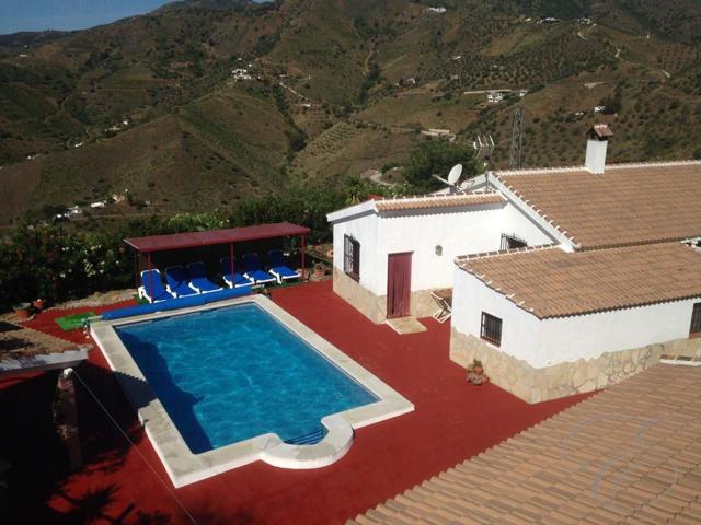 Casa - Chalet en venta en El Borge de 234 m2 photo 0