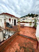 Casa De Pueblo en venta en Vélez-Málaga de 68 m2 photo 0