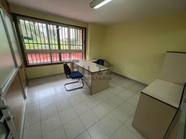 SE ALQUILAN OFICINAS EN PROGRESO photo 0