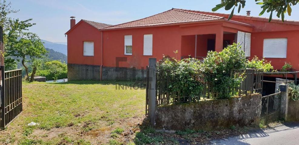VENTA CASA EN COLES photo 0