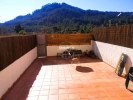 Preciosa casa exterior en Cervelló!!!!! photo 0