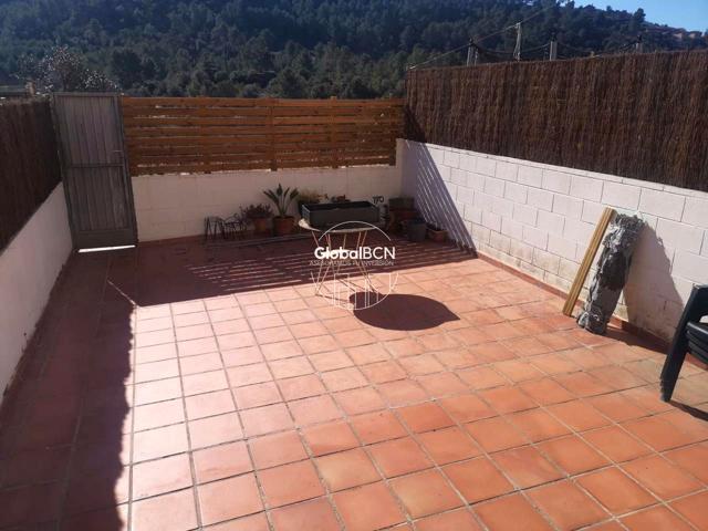 Preciosa casa exterior en Cervelló!!!!! photo 0