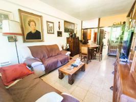 EXCLUSIVO PISO EXTERIOR CON BALCÓN EN VENTA EN LES CORTS!! photo 0