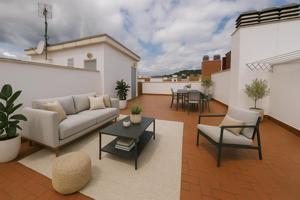 ATICO 4 HABITACIONES CON TERRAZA photo 0