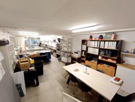 MAGNIFICO LOCAL COMERCIAL EN SANTS!! photo 0