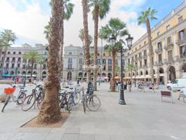 LOCAL CON OBRADOR A PASOS DE LA PLAZA REAL!! photo 0