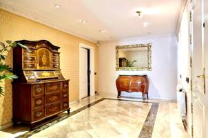 ESPECTACULAR PISO JUNTO AL TURÓ PARK!! photo 0