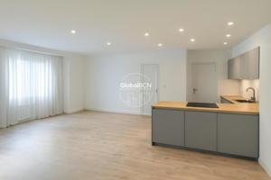 Fantanstico piso en Sagrada Familia photo 0