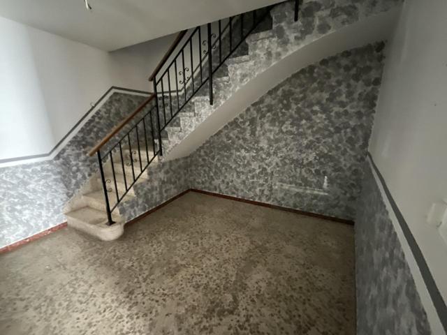Casa adosada de dos planta con 3 dormitorios y baño photo 0