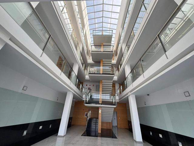 ¡¡ ALQUILER DE OFICINAS LUMINOSAS EN EL EDIFICIO GLOBALIS !! photo 0