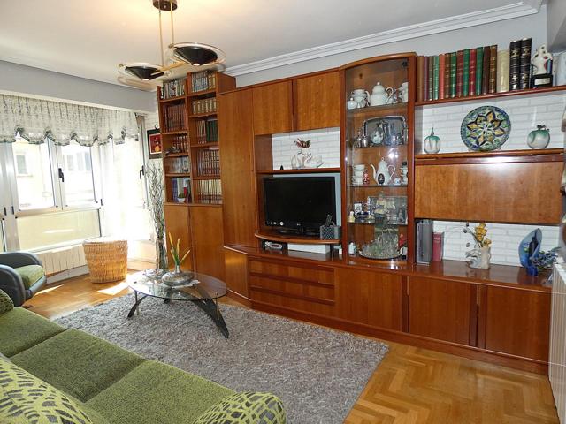 Piso en Arteagabeitia photo 0