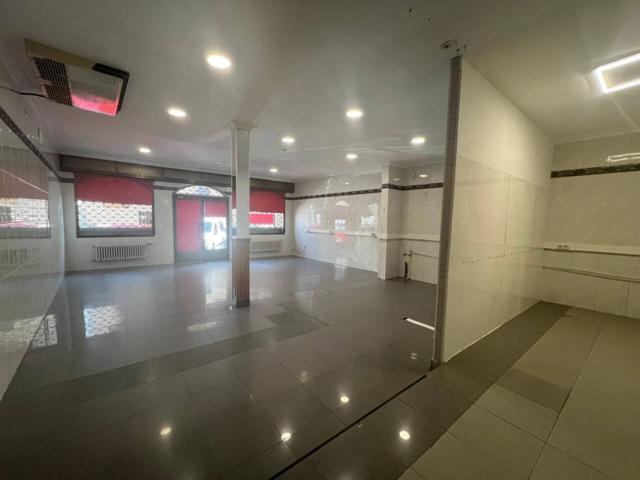 Local en alquiler en Bargas photo 0