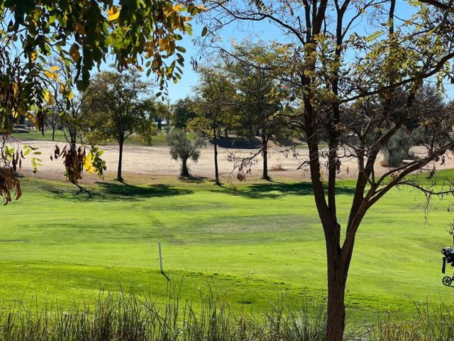 Venta de terreno en Layos photo 0