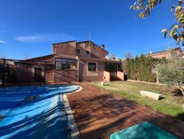 ESTUPENDO CHALET INDEPENDIENTE EN ALQUILER EN URBANIZACION VALPARAISO TOLEDO photo 0