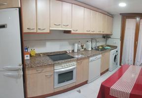 SE VENDE PISO CON PARKING Y TRASTERO photo 0