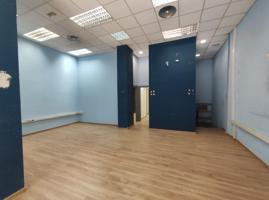 Local en venta en Zaragoza de 226 m2 photo 0
