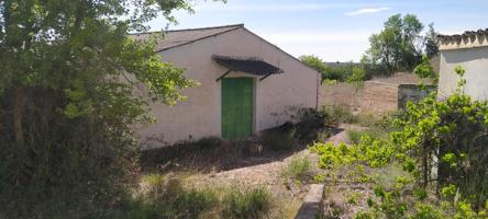 SE VENDE TERRENO INDUSTRIAL Y FINCA RÚSTICA photo 0