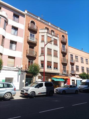 SE VENDE PISO DE 128M2 EN EL PASEO DE SIXTO CELORRIO photo 0