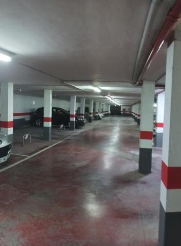SE VENDEN PLAZAS DE PARKING EN CALLE SALESAS photo 0