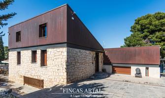 Casa - Chalet en venta en Zaragoza de 316 m2 photo 0