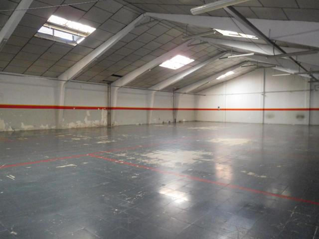 SE VENDE LOCAL EN CALLE MADRE PUY photo 0
