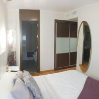 SE VENDE PISO CON PARKING EN EDIFICIO LAS CORTES photo 0