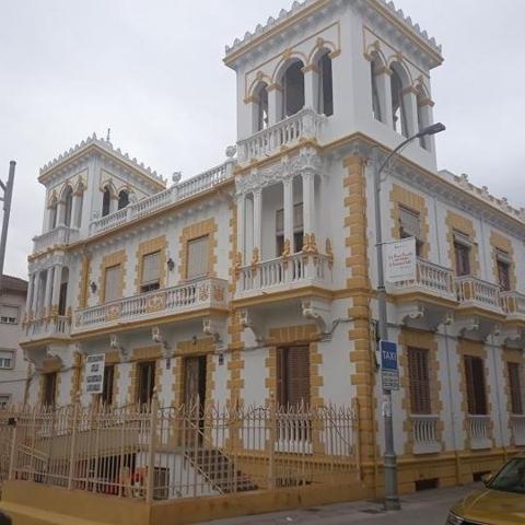 GRAN LOCAL EN PINOS PUENTE! photo 0