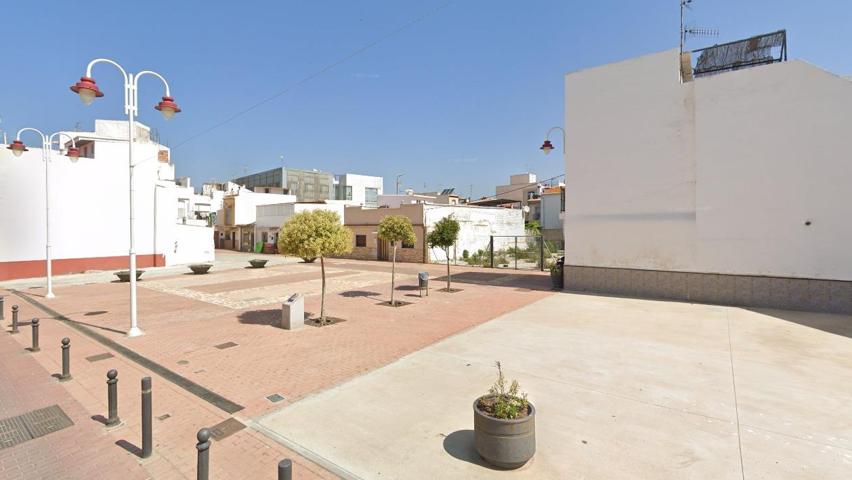 SOLAR DE BANCO EN MOTRIL!! photo 0