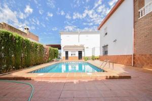 Chalet de 6 dormitorios y Nave en 2 plantas. photo 0
