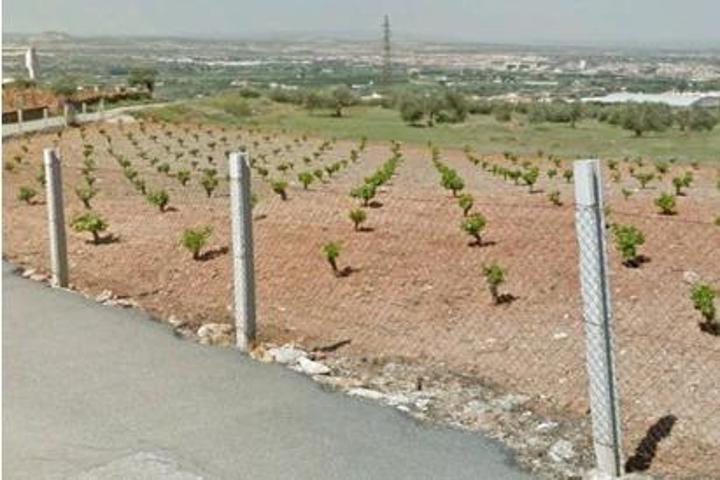OPORTUNIDAD DE INVERSIÓN EN HUETOR VEGA! photo 0