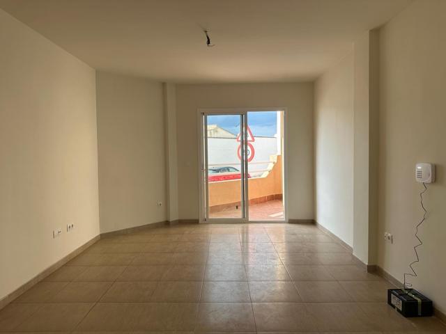 NUEVO PISO DISPONIBLE EN ALBOLOTE!! photo 0