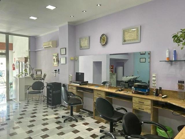 PRECIOSO LOCAL DISPONIBLE EN ATARFE!! photo 0