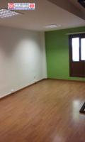 OFICINA A LA VENTA CON DOS DESPACHOS, SALA DE JUNTAS Y ASEOS, ARCHIVO Y CENTRALITA DE REDES. PRECIO NEGOCIABLE, POSIBILIDAD DE FINANCIACIÓN 100% photo 0