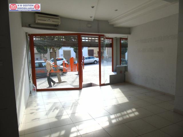 LOCAL COMERCIAL DE 45 M2 CON AMPLIO ESCAPARATE Y CIERRE AUTOMÁTICO photo 0