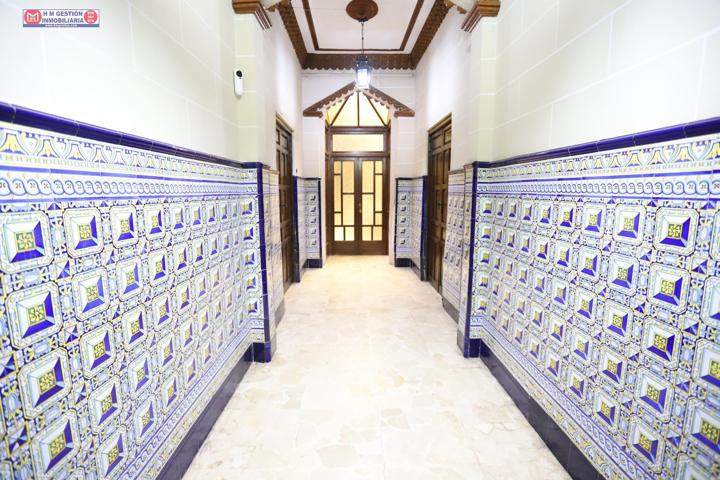CASA SEÑORIAL DE 527 METROS DE PARCELA, EN PLENO CENTRO DE ALCÁZAR CON ACCESO DESDE DOS CALLES photo 0
