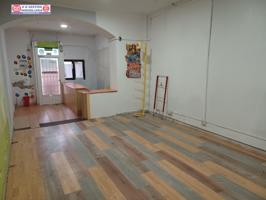 LOCAL COMERCIAL MUY PROXIMO AL CENTRO, ACTUALMENTE CON LICENCIA DE 24 HORAS photo 0