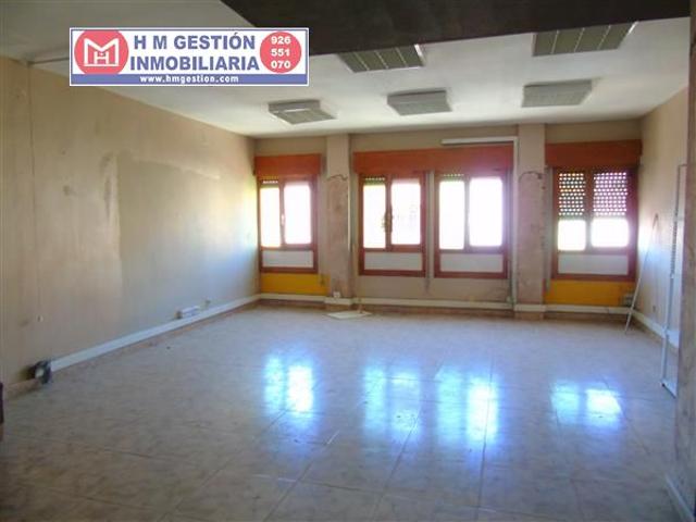 OFICINA SITUADA JUANTO A HACIENDA Y A 200 M DE PLAZA ESPAÑA, EN EDIFICO DE OFICINAS, IDEAL PARA DESPACHO DE ABOGADOS, ASESORIA, CONSULTA. photo 0