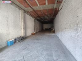 LOCAL COMERCIAL DE 135 m2 UBICADO JUNTO A AVDA DE LA CONSTITUCIÓN photo 0