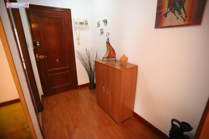 PISO EN RENTABILIDAD DE DOS DORMITORIOS REFORMADO UBICADO EN PASEO CERVANTES. photo 0