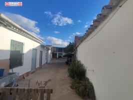 VIVIENDA JUNTO AL TORREÓN CON AMPLIO GARAJE Y PATIO DE MÁS DE 140 METROS (AMPLIABLE A 300) photo 0