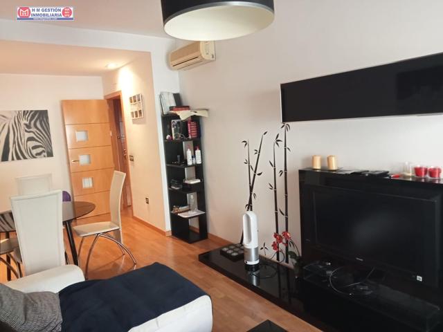 EN RENTABILIDAD. PISO DE UN DORMITORIO CON PISCINA COMUNITARIA Y TERRAZA JUNTO AL MERCADONA photo 0