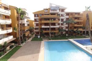 Apartamento en Torrevieja zona Punta prima, 120 m. de superficie, 100 m. de la playa photo 0